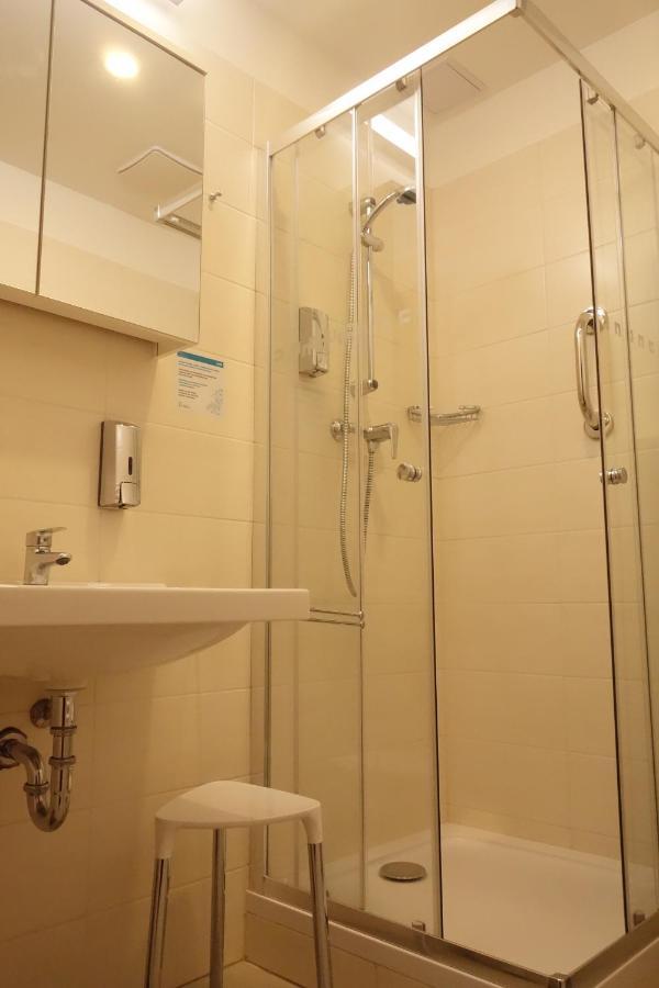 Hotel Astoria 야히모프 외부 사진