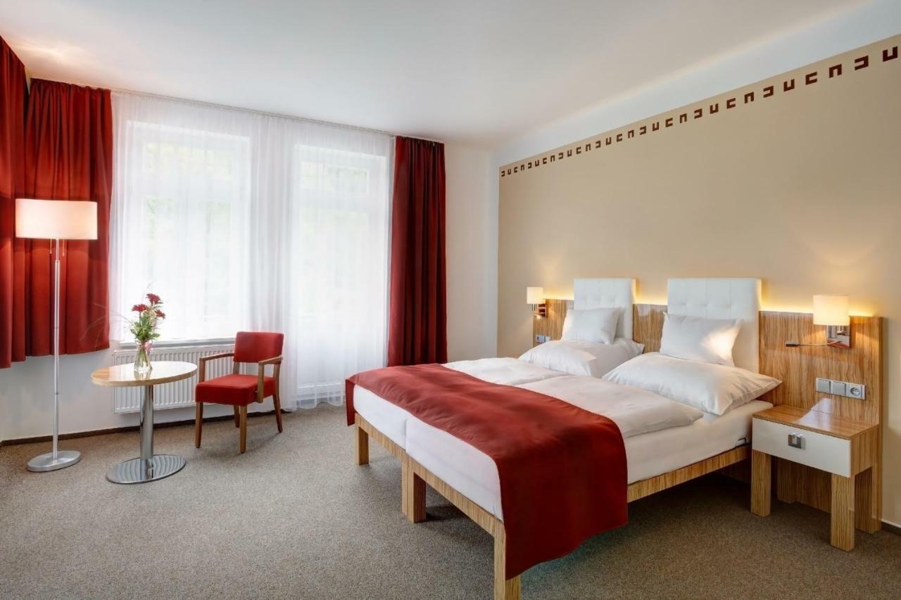 Hotel Astoria 야히모프 외부 사진